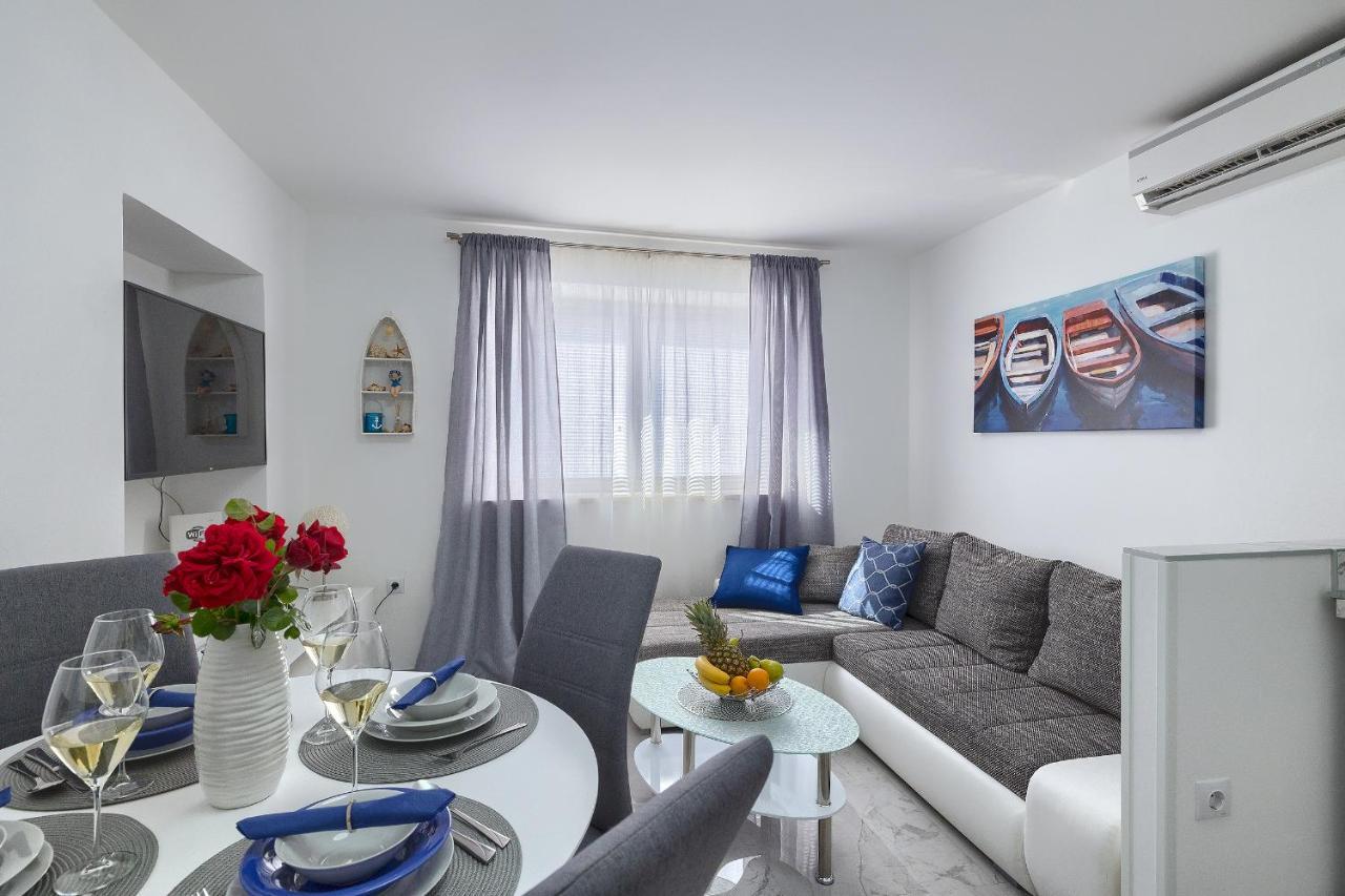 Studio Apartman Luka Pomer Kültér fotó