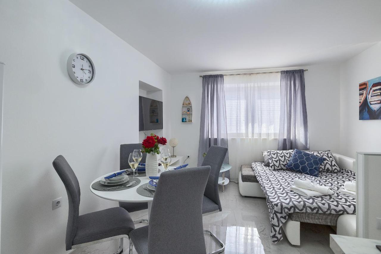 Studio Apartman Luka Pomer Kültér fotó