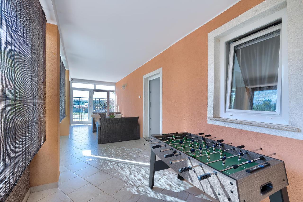 Studio Apartman Luka Pomer Kültér fotó
