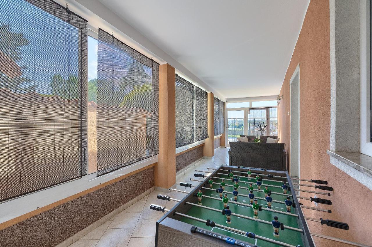 Studio Apartman Luka Pomer Kültér fotó